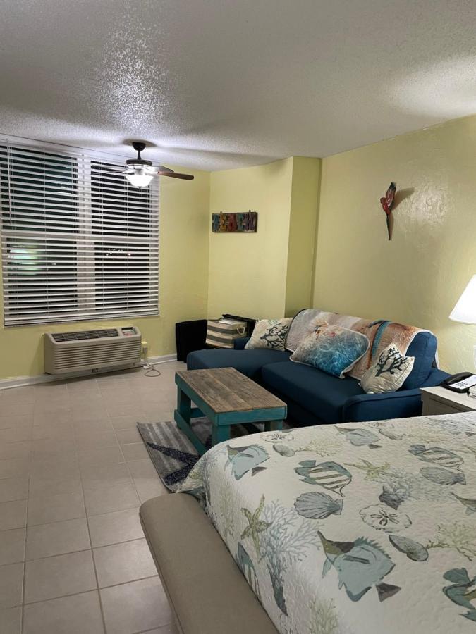 Oceanside Escape Aparthotel Daytona Beach Bagian luar foto