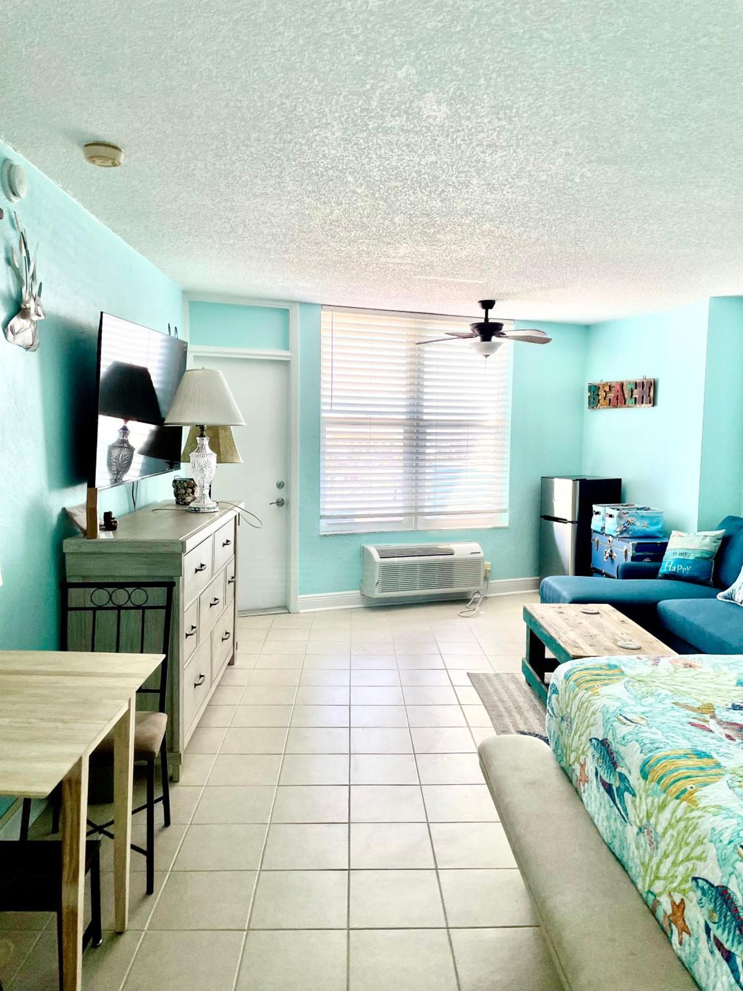 Oceanside Escape Aparthotel Daytona Beach Bagian luar foto